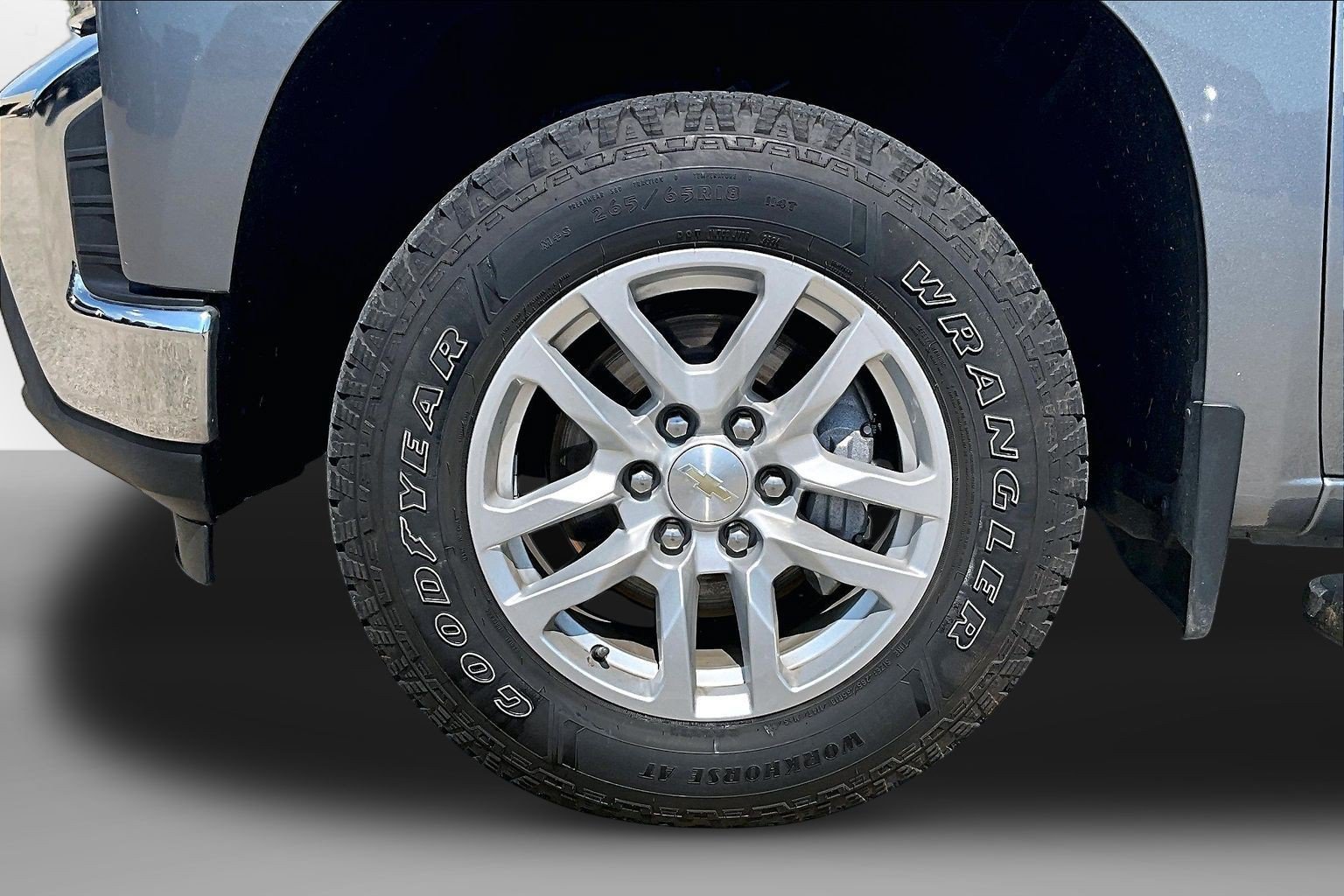 Used 2020 Chevrolet Silverado 1500 LT w/ All-Star Edition AWD/4WD image 9