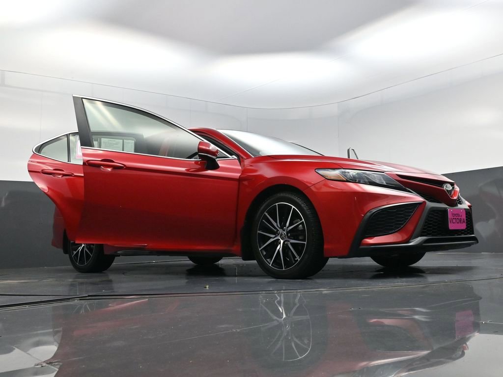 Used 2021 Toyota Camry SE image 27