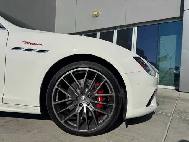 Certified 2022 Maserati Ghibli Modena Q4 AWD/4WD image 10