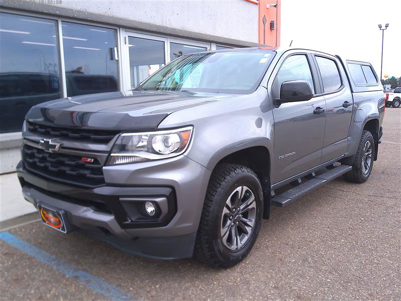 Used 2021 Chevrolet Colorado Z71 w/ Safety Package AWD/4WD image 1