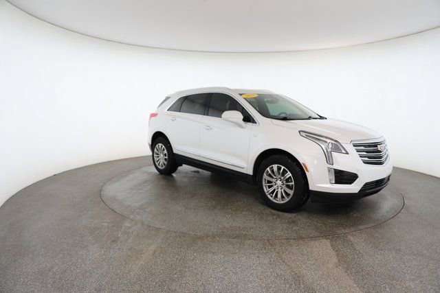 Used 2017 Cadillac XT5 Luxury w/ Driver Awareness Package image 26