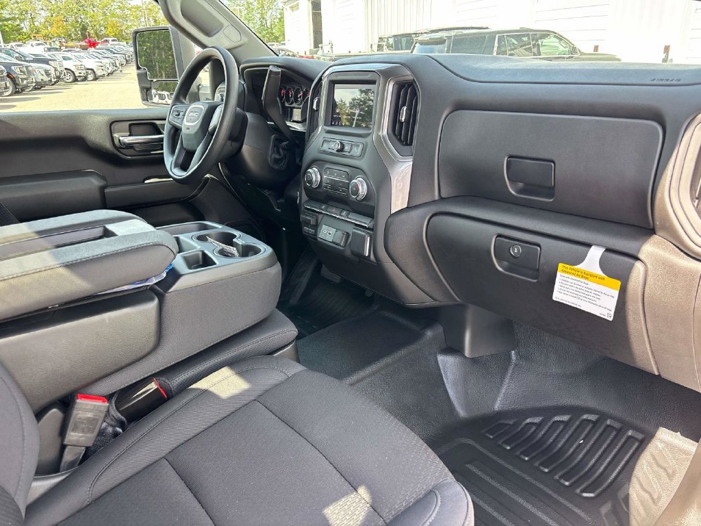 Used 2025 GMC Sierra 3500 Pro w/ Convenience Package AWD/4WD image 16