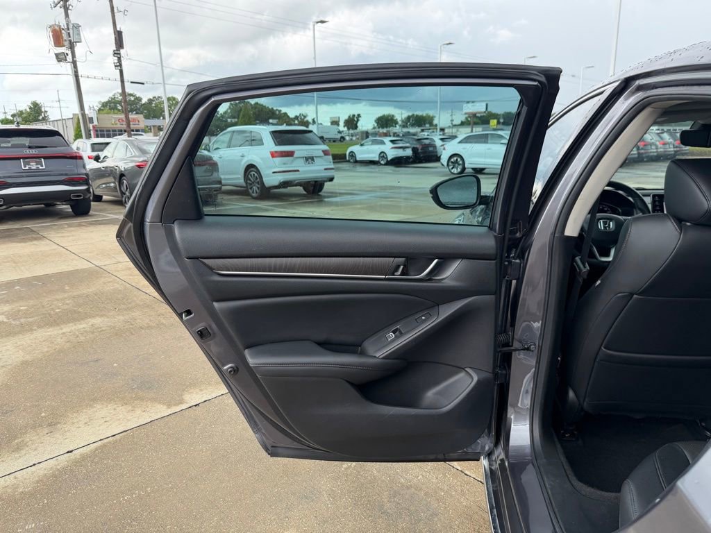 Used 2021 Honda Accord Touring image 21