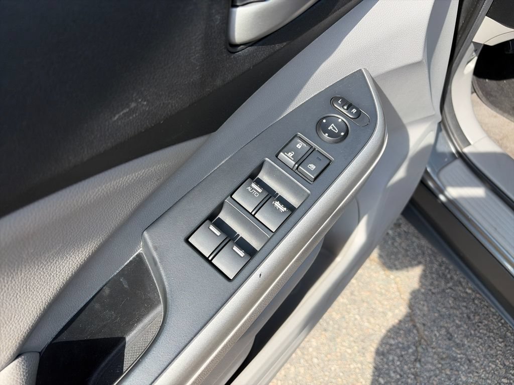 Used 2014 Honda CR-V EX-L image 17