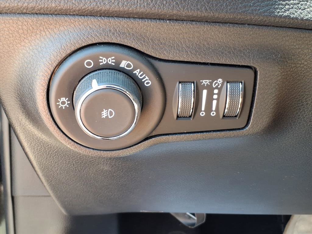 Used 2019 Jeep Compass Trailhawk AWD/4WD image 18