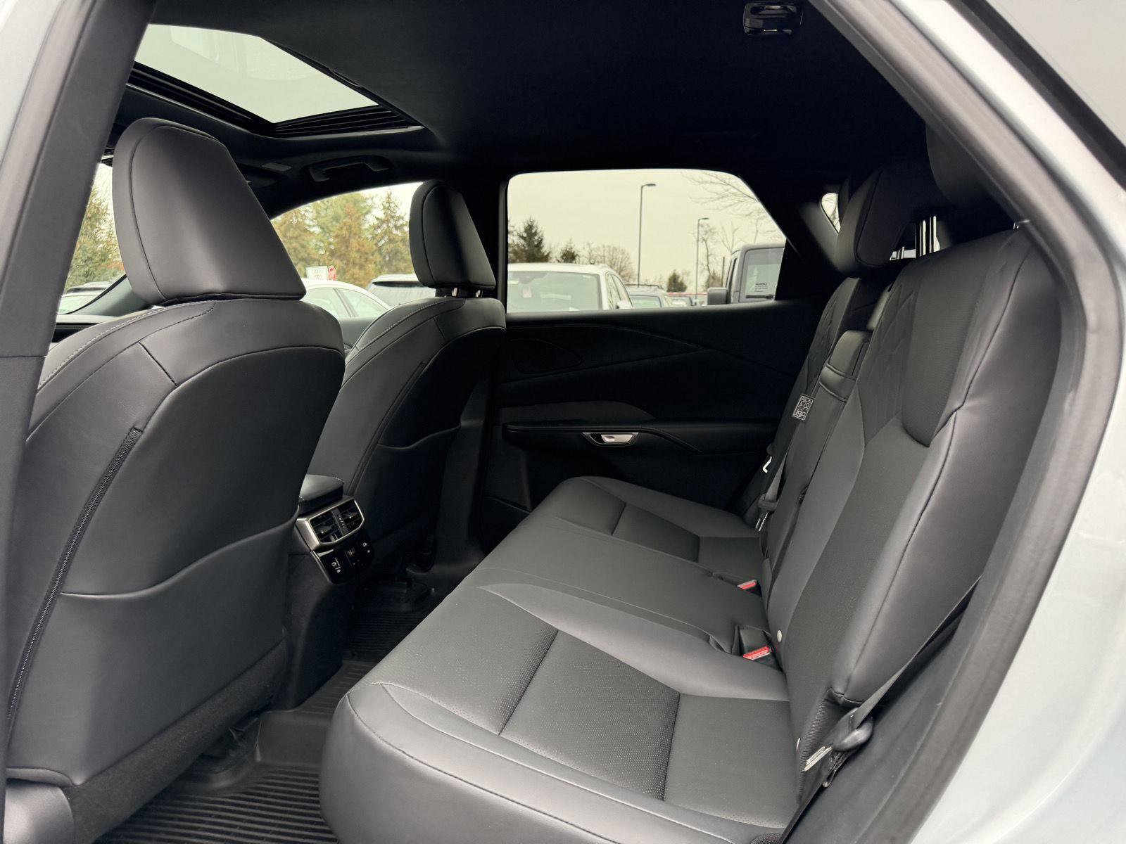 Used 2025 Lexus RX 350 Premium w/ Accessory Package image 23