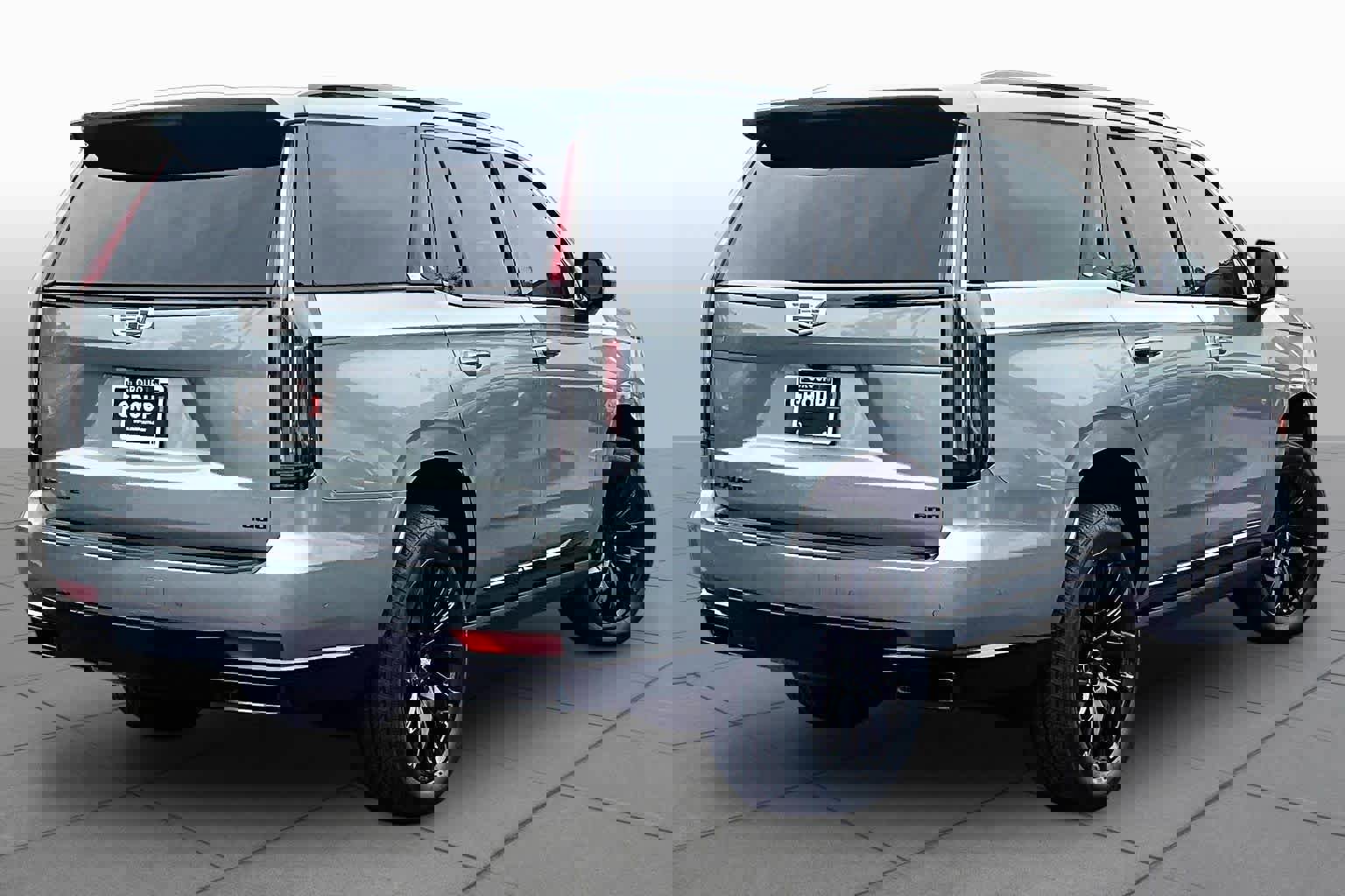 Used 2024 Cadillac Escalade Sport w/ LPO, ONYX Package image 13