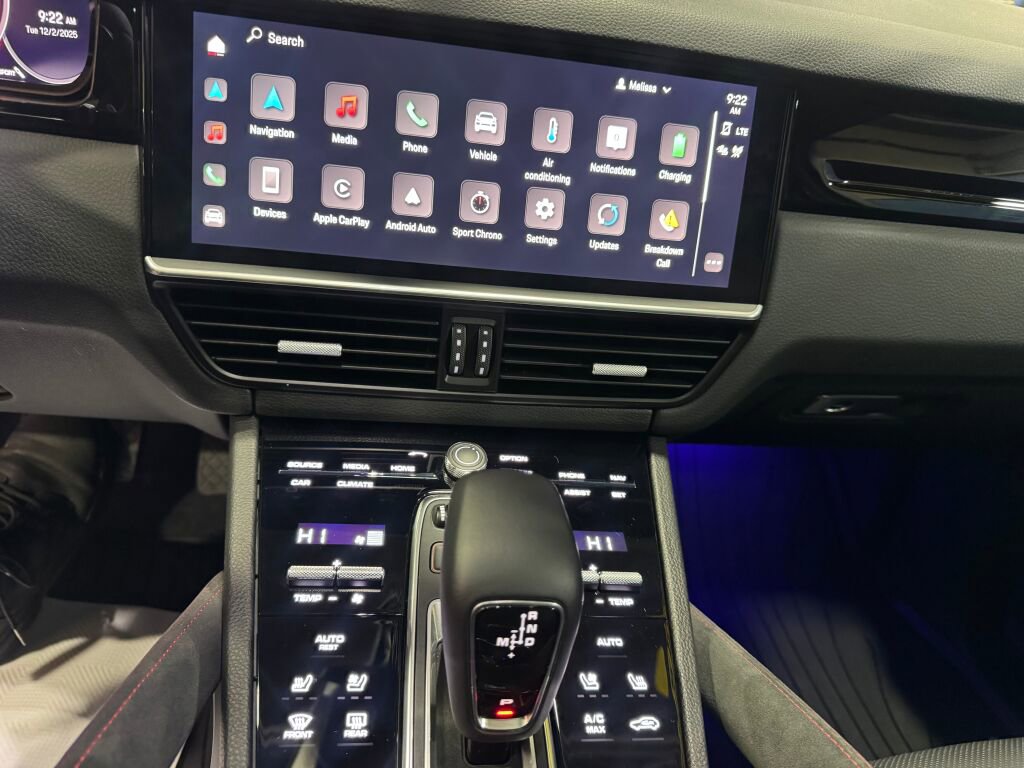 Used 2022 Porsche Cayenne E-Hybrid image 11