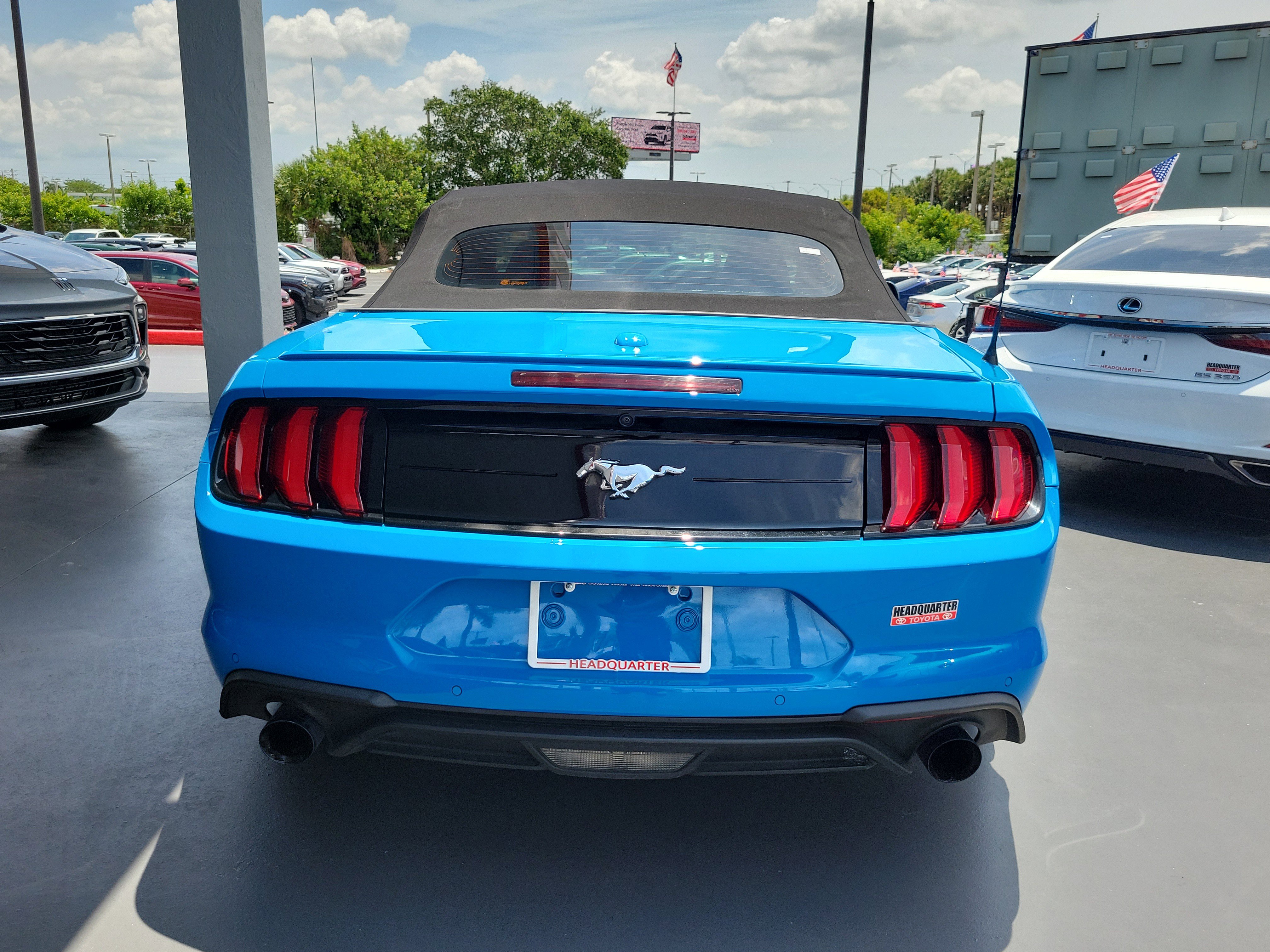 Used 2023 Ford Mustang Premium RWD image 9
