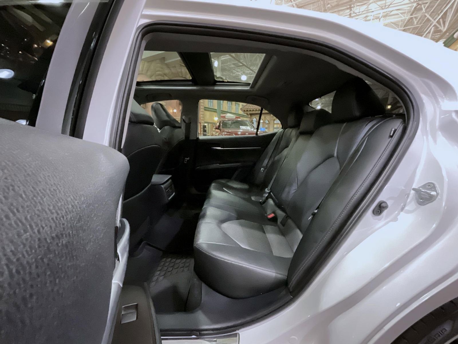 Used 2023 Toyota Camry XLE w/ Navigation Package image 19