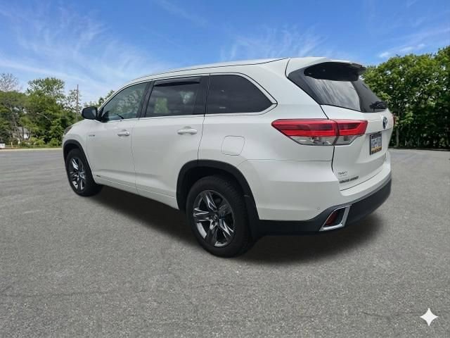 Used 2017 Toyota Highlander Limited Platinum AWD/4WD image 6