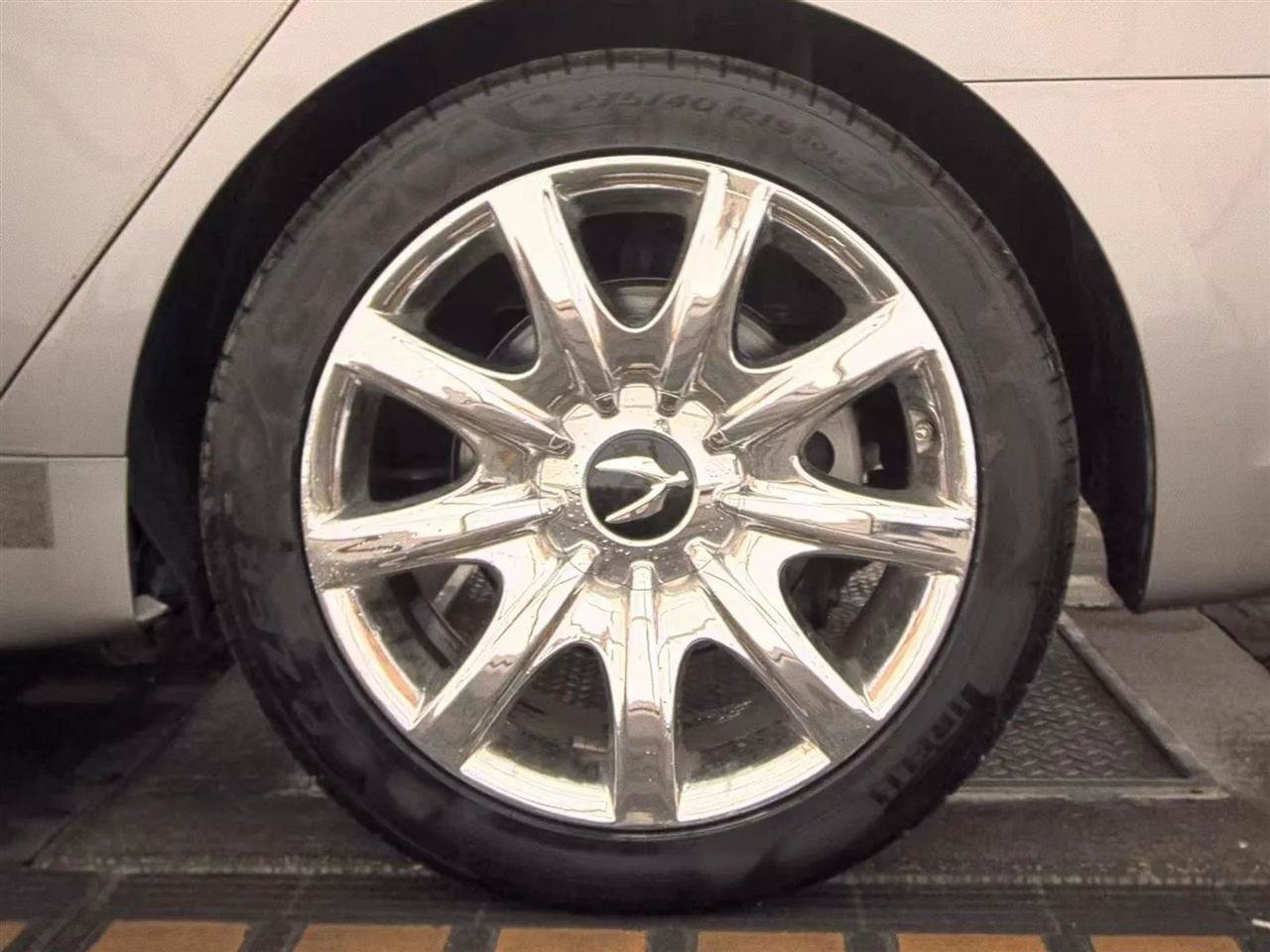 Used 2012 Hyundai Equus Signature RWD image 11