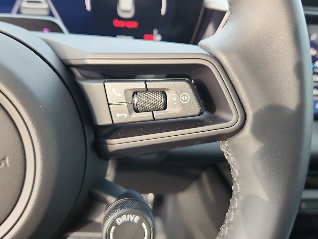 New 2026 Porsche Macan 4S Electric AWD/4WD image 21