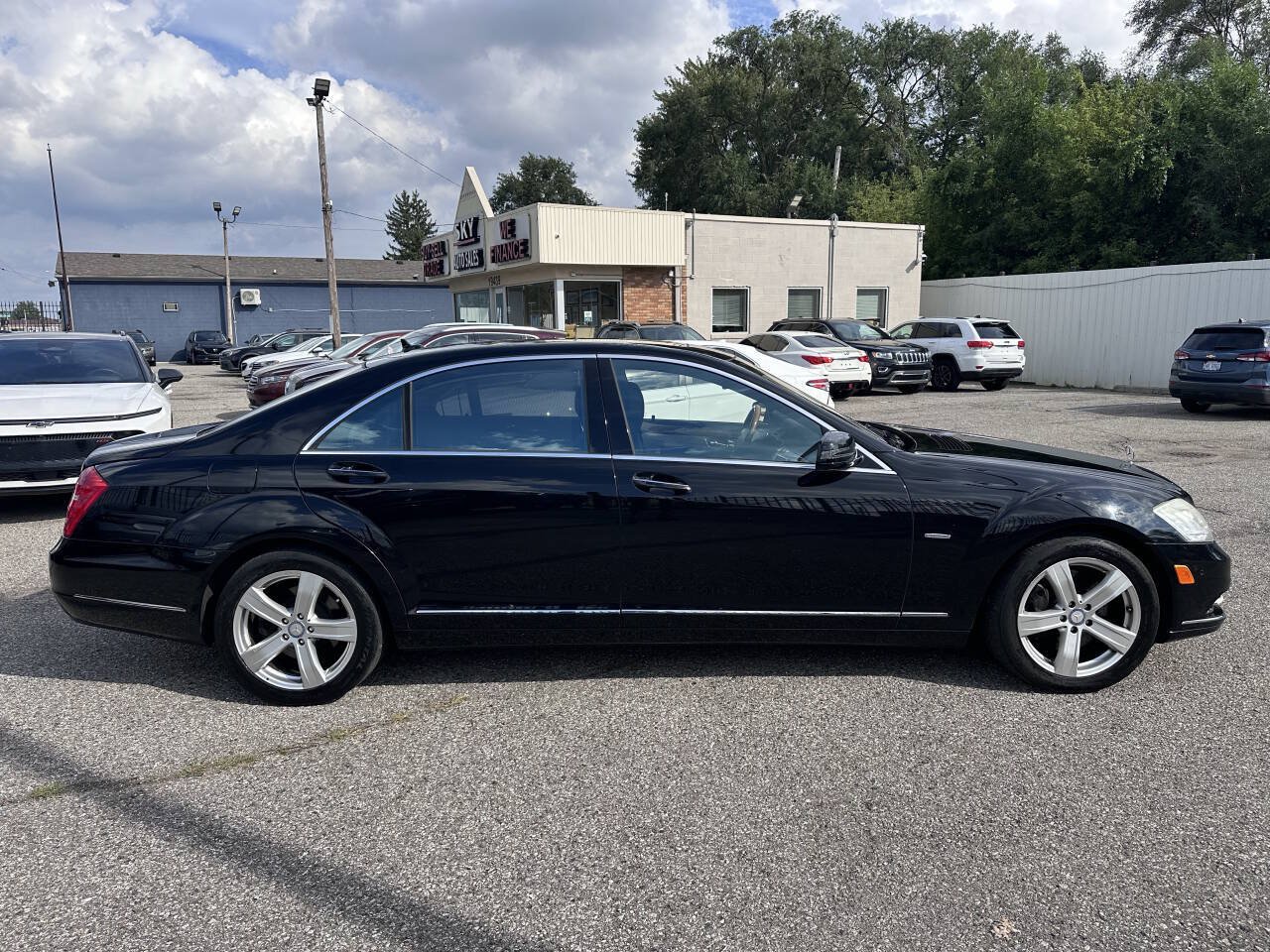 Used 2012 Mercedes-Benz S 550 4MATIC image 8