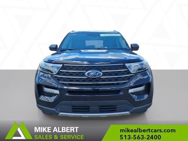 Used 2023 Ford Explorer XLT w/ Equipment Group 202A AWD/4WD image 2