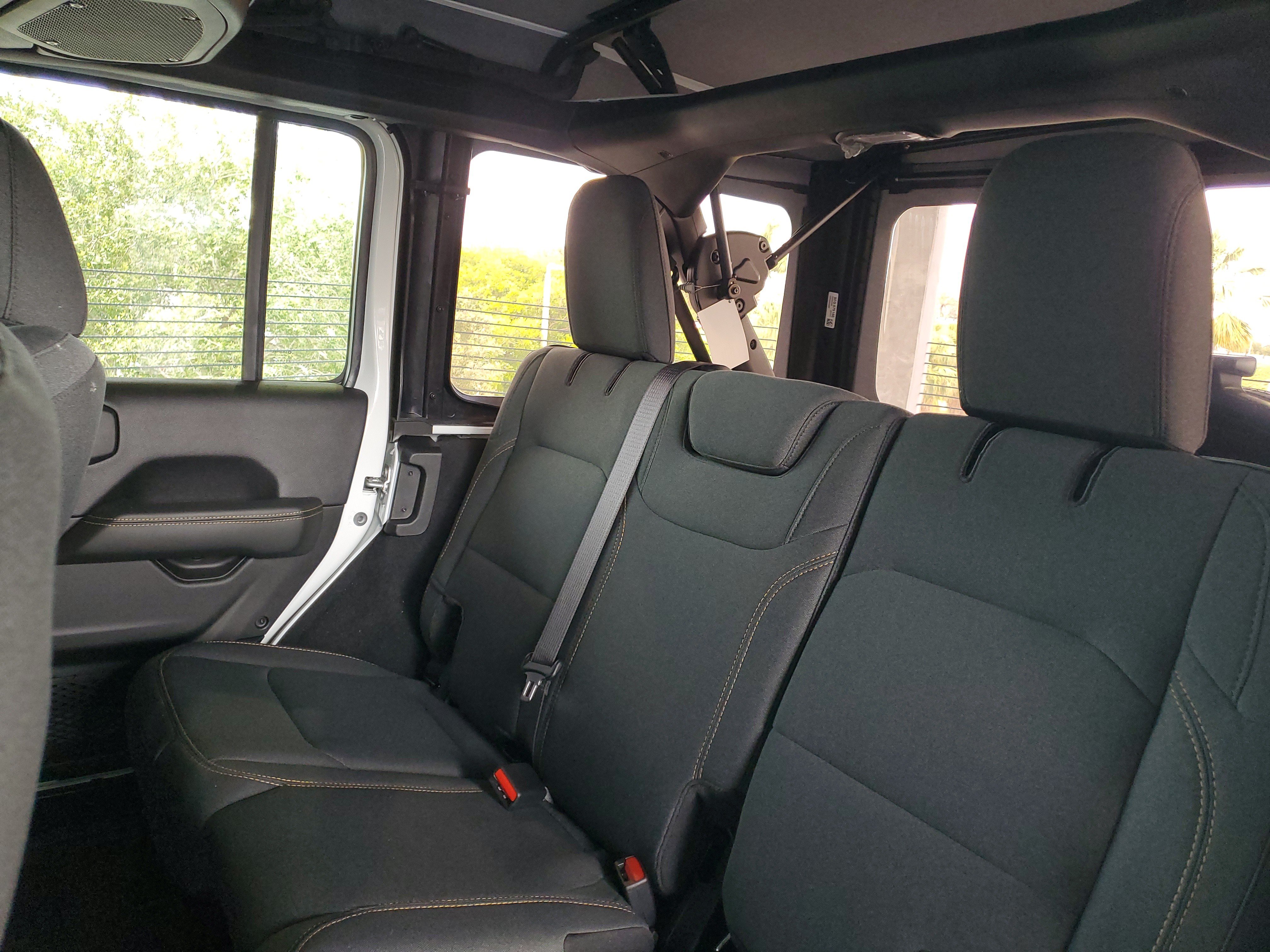 New 2025 Jeep Wrangler Unlimited Sahara w/ Safety Group AWD/4WD image 8