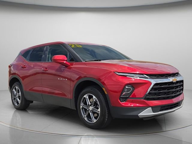 Used 2025 Chevrolet Blazer LT image 8