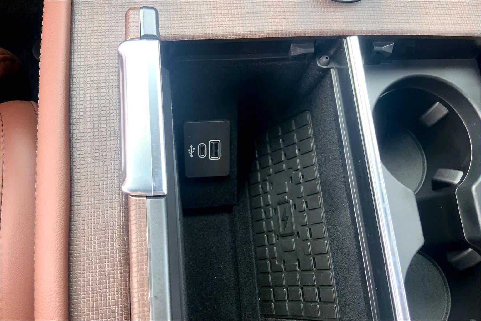 New 2026 Lincoln Navigator Reserve AWD/4WD image 19
