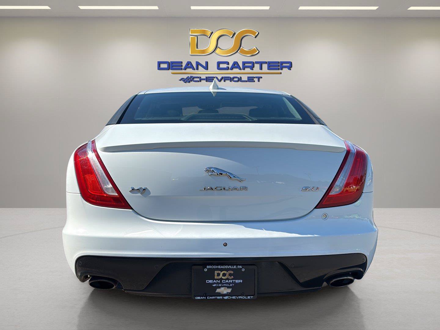 Used 2016 Jaguar XJ Supercharged RWD image 4