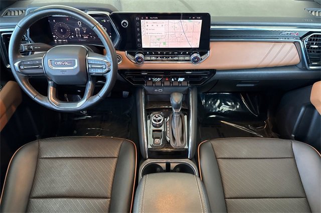 Used 2024 GMC Canyon AT4 w/ AT4 Premium Package image 15