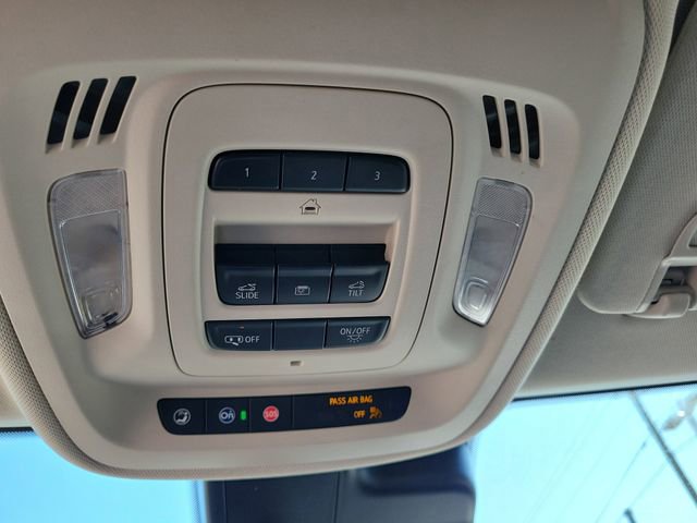 Used 2021 Buick Envision Avenir w/ Technology Package II image 36