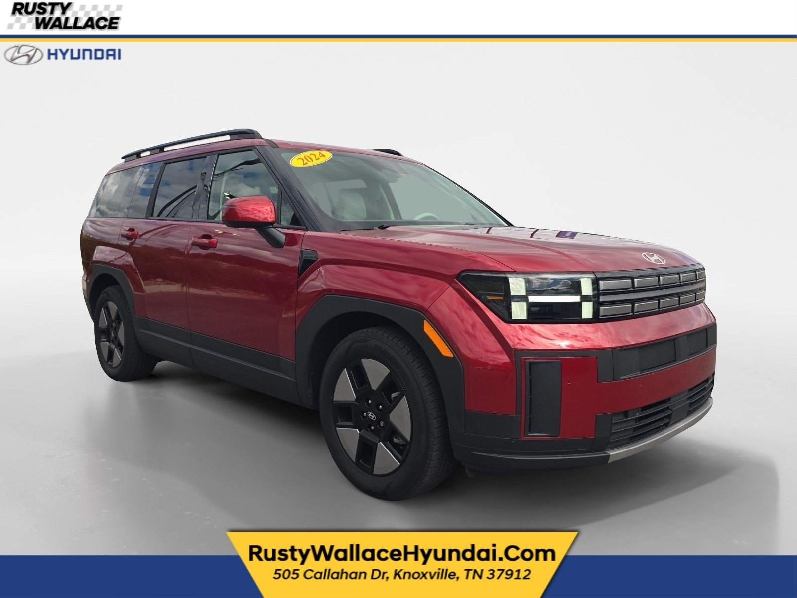 Used 2024 Hyundai Santa Fe SEL FWD image 1