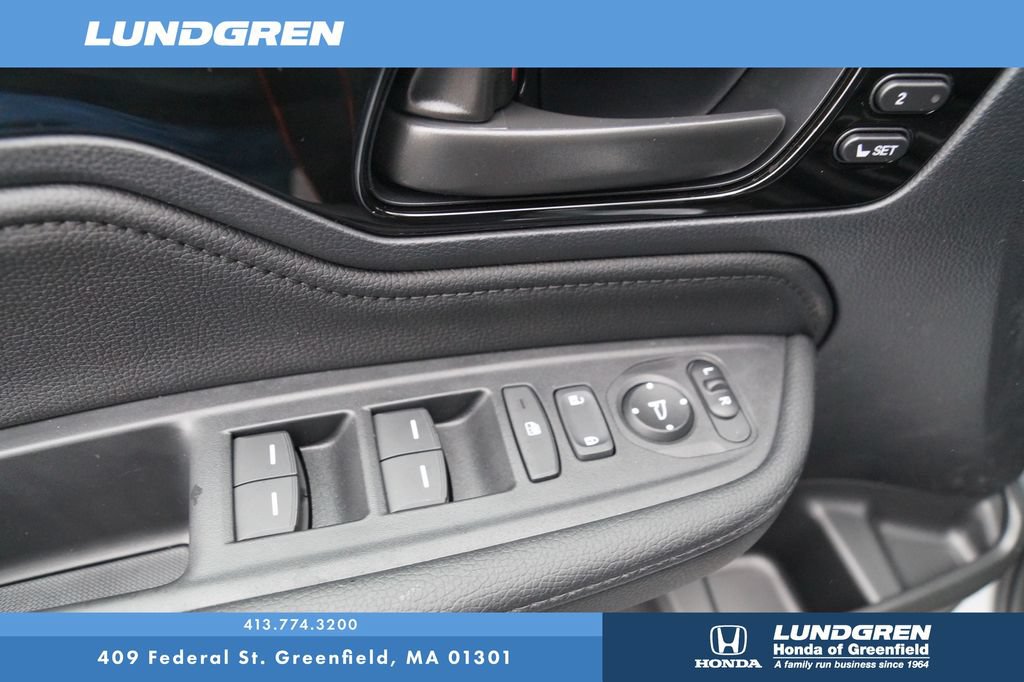 New 2026 Honda Odyssey Touring image 14