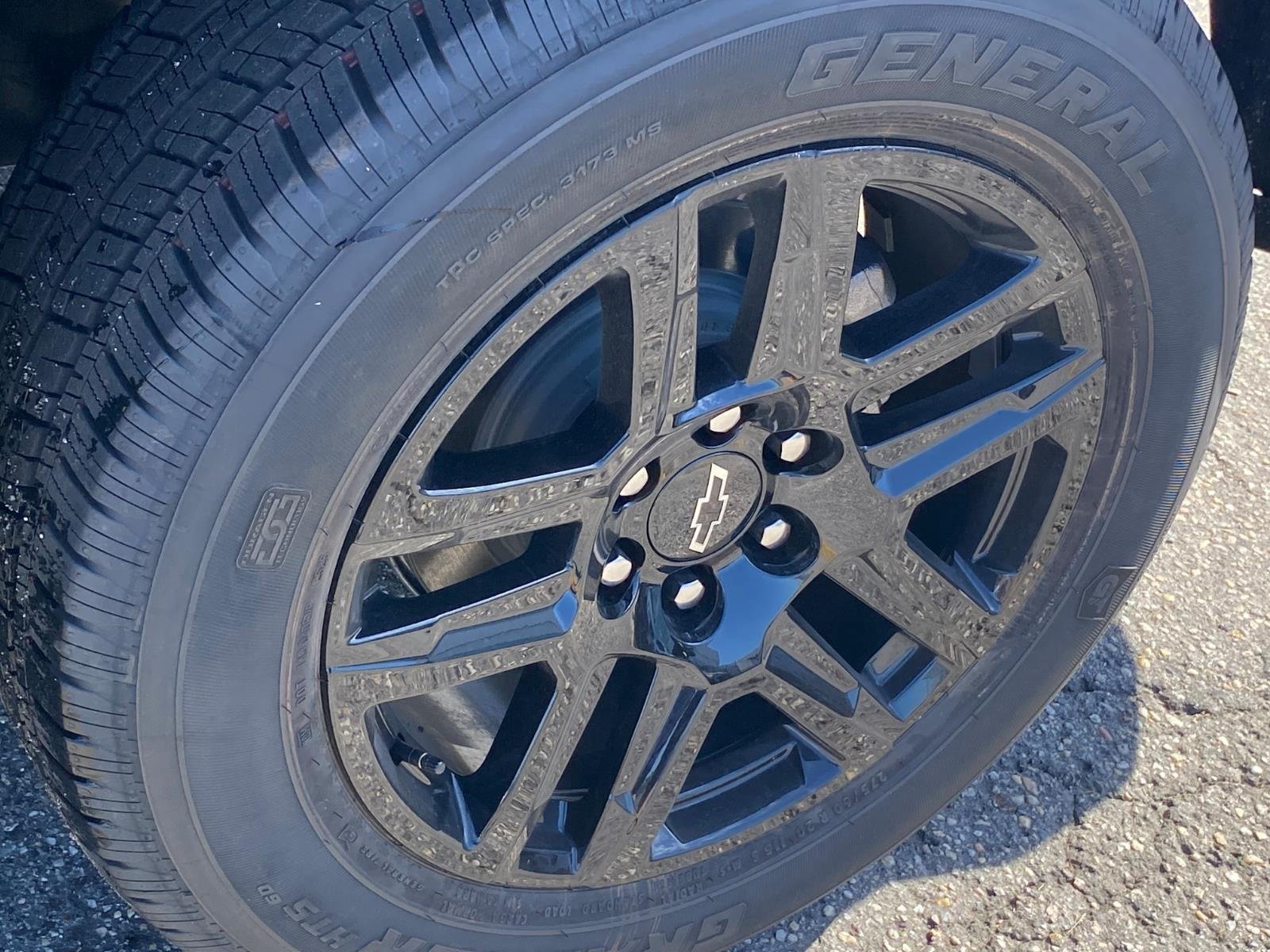 New 2026 Chevrolet Silverado 1500 Custom w/ LPO, Dark Essentials Package AWD/4WD image 23