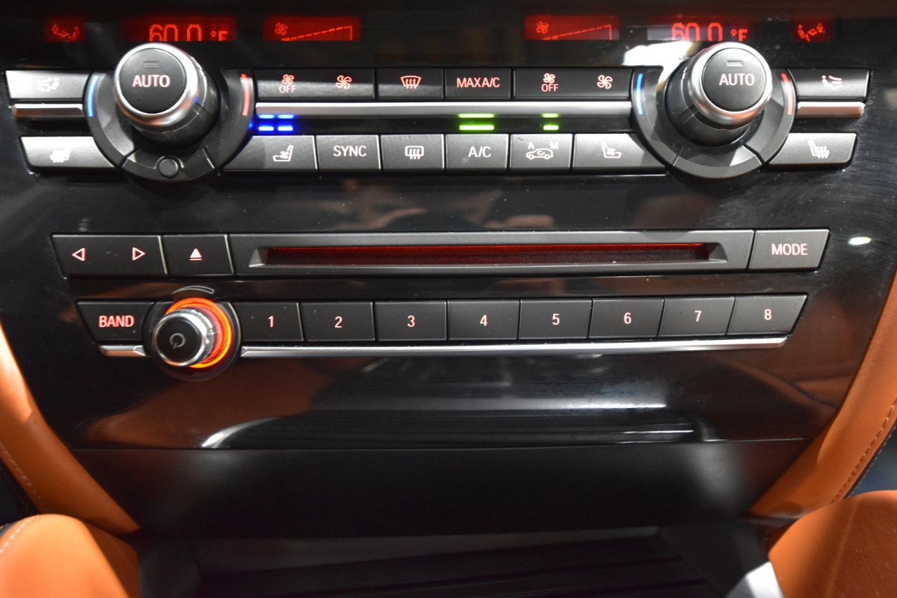 Used 2016 BMW X5 M image 43