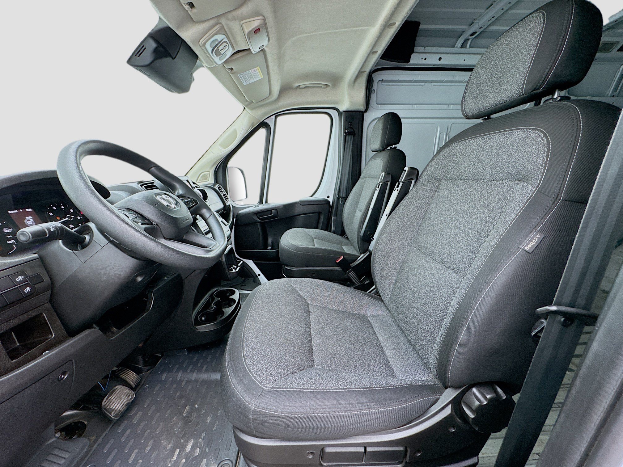 Used 2023 RAM ProMaster 3500 FWD image 13