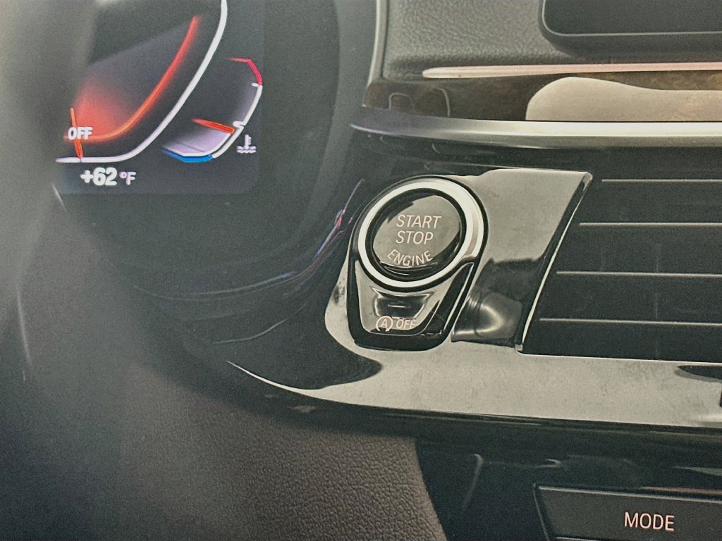 Used 2020 BMW M550i xDrive AWD/4WD image 20