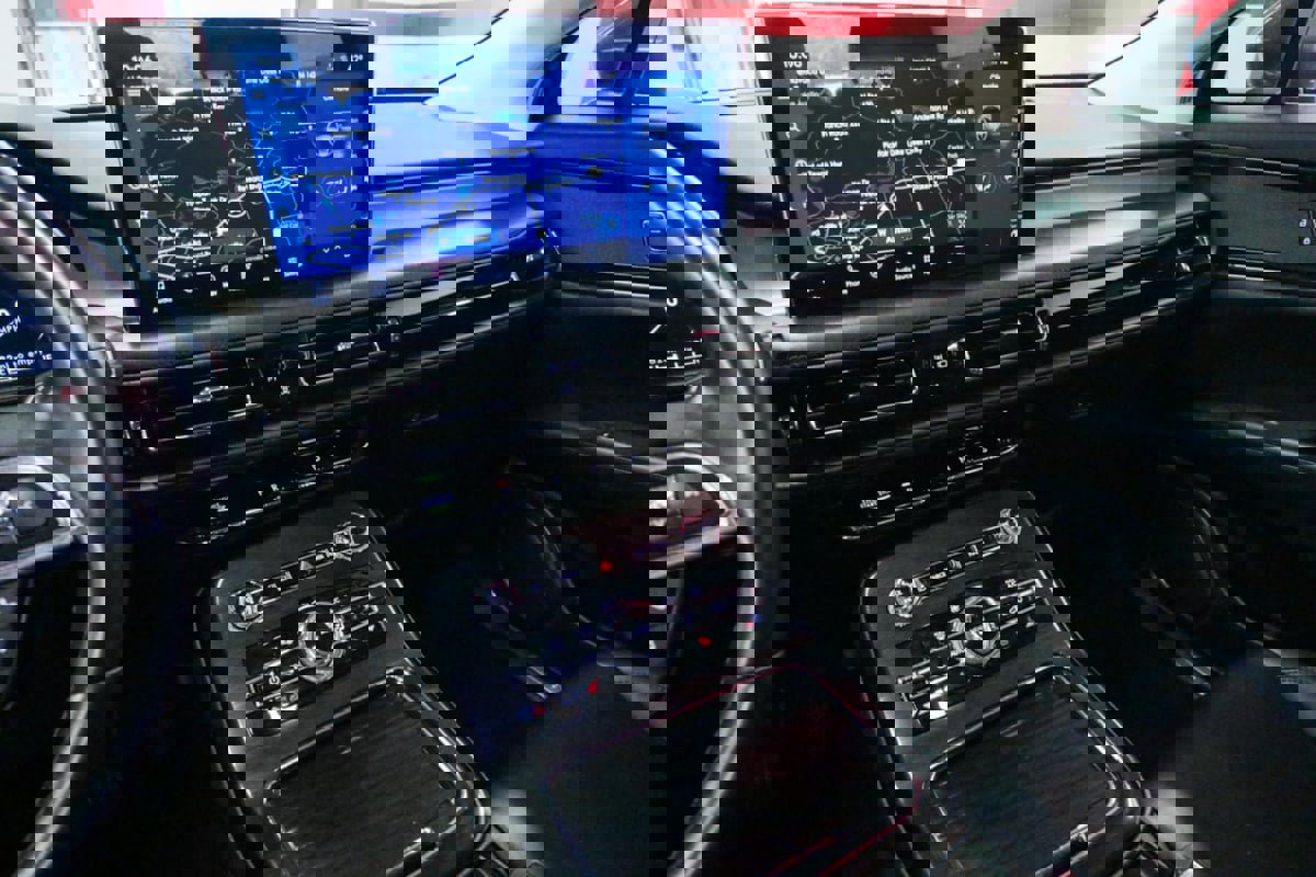 Used 2021 Lincoln Nautilus FWD w/ Equipment Group 101A image 20