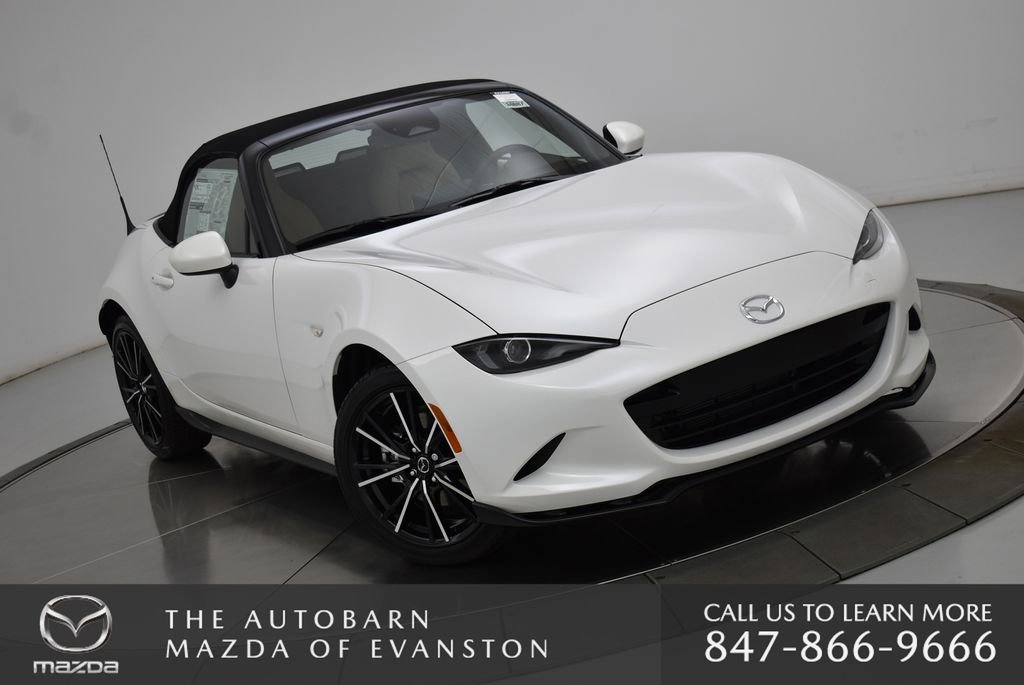 New 2025 MAZDA MX-5 Miata Grand Touring w/ Appearance Package image 2