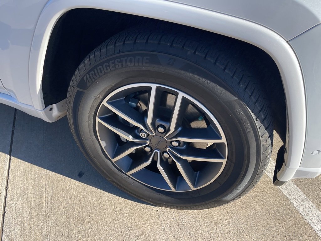 Used 2021 Jeep Grand Cherokee Overland image 10