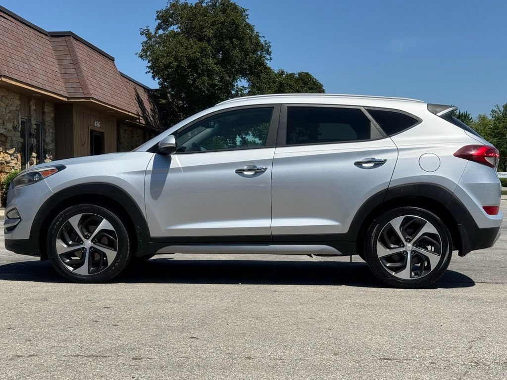Used 2017 Hyundai Tucson Limited FWD image 2
