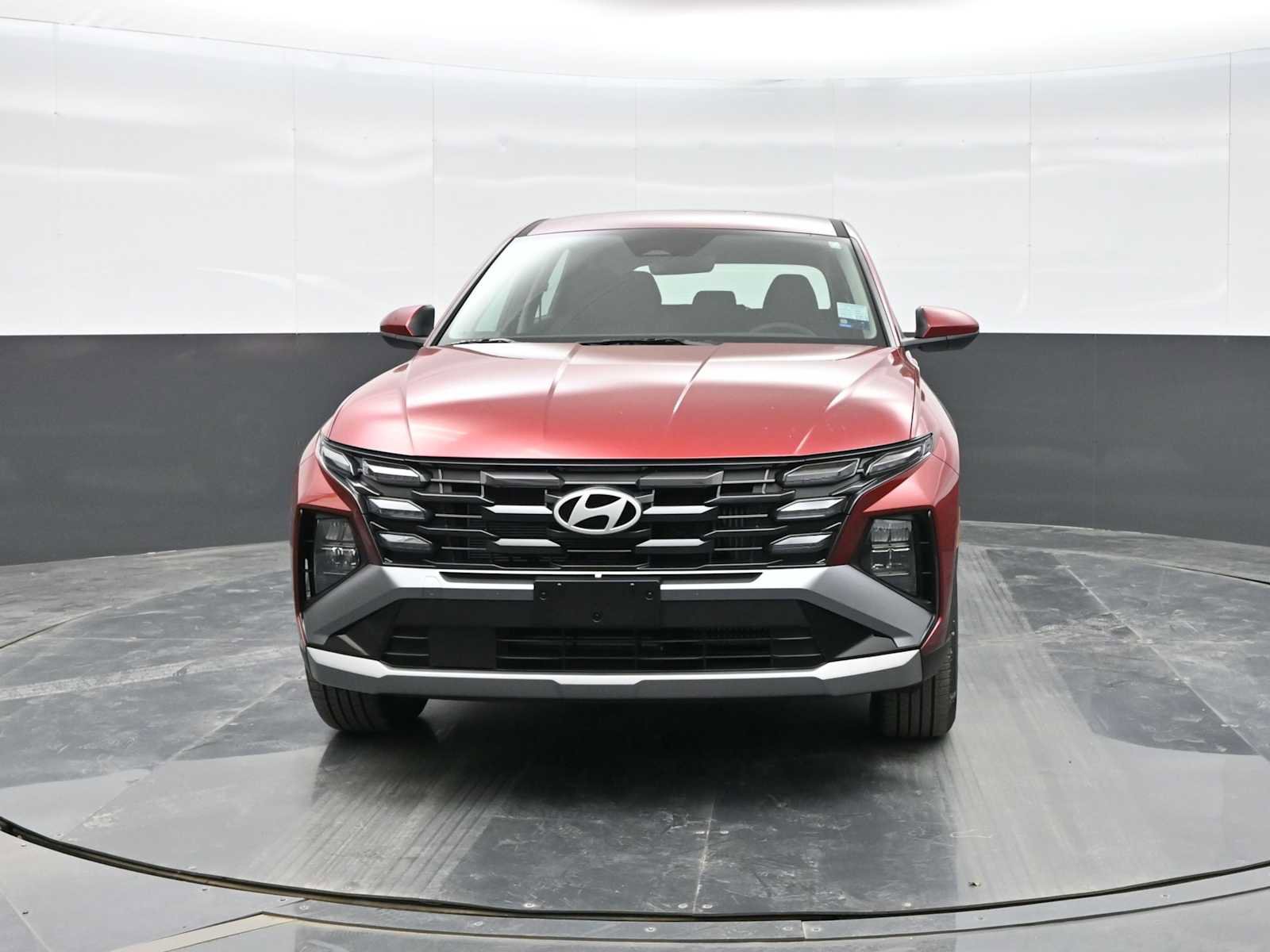 New 2026 Hyundai Tucson Blue SE image 3