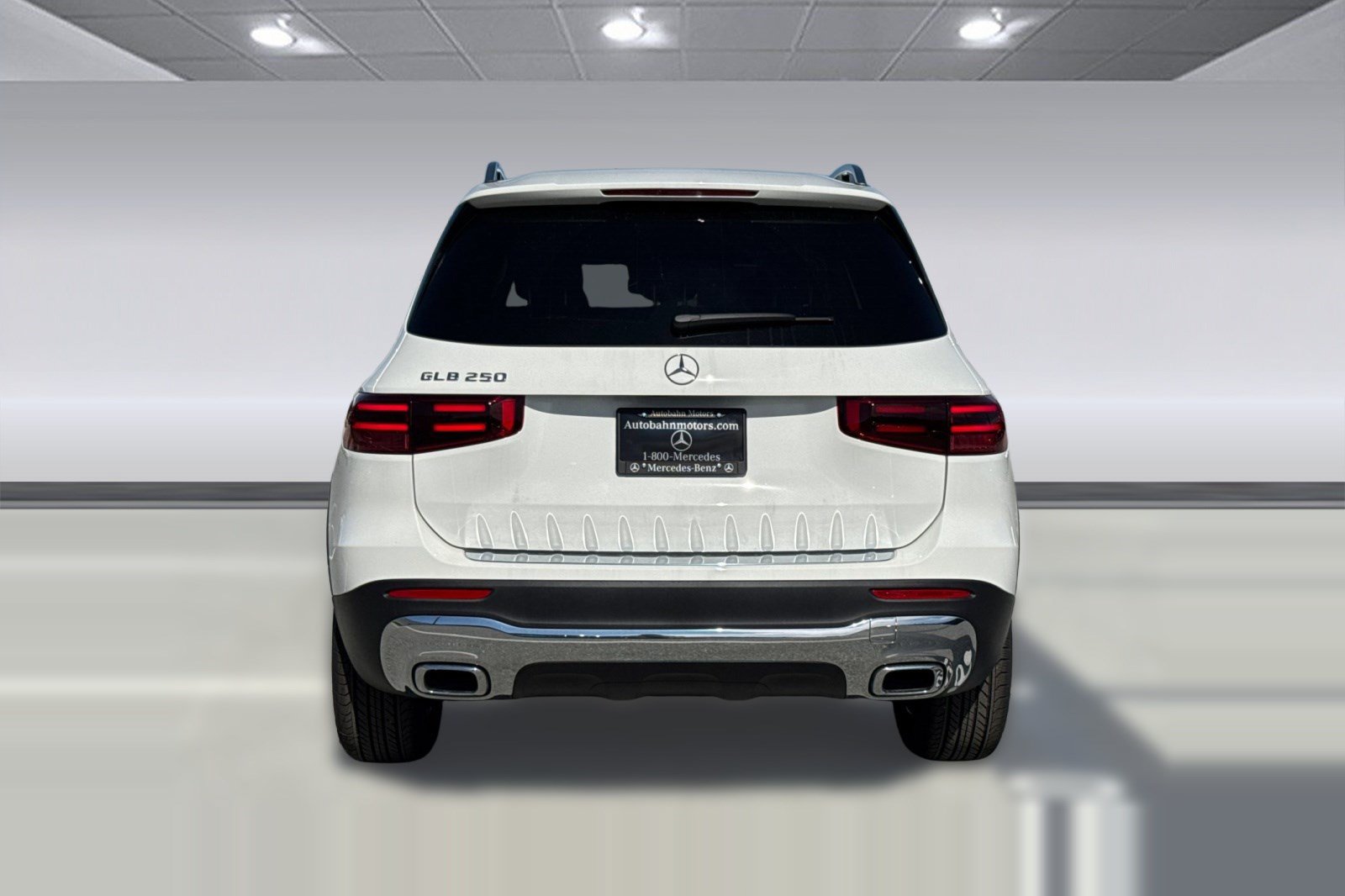 New 2026 Mercedes-Benz GLB 250 image 9
