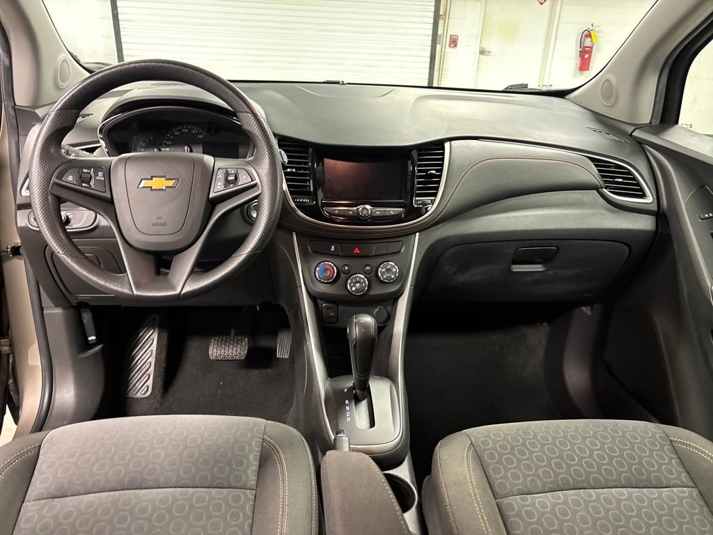 Certified 2020 Chevrolet Trax LS w/ Tint and Cruise Package image 27