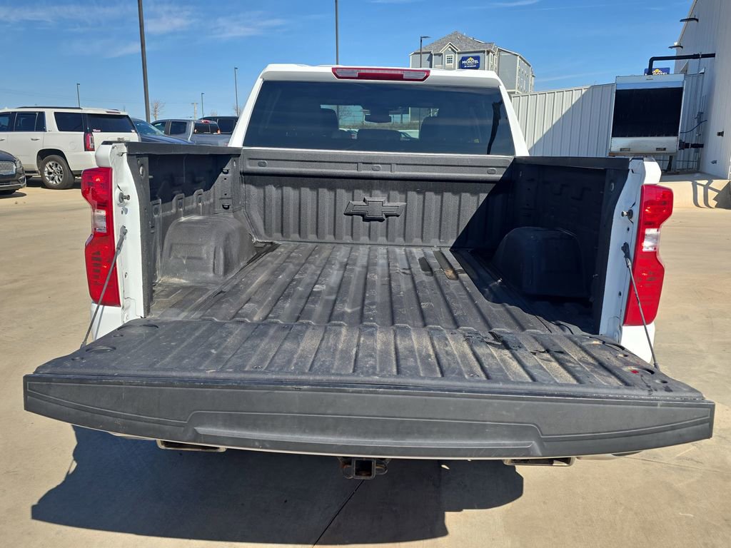 Used 2025 Chevrolet Silverado 1500 LT image 12