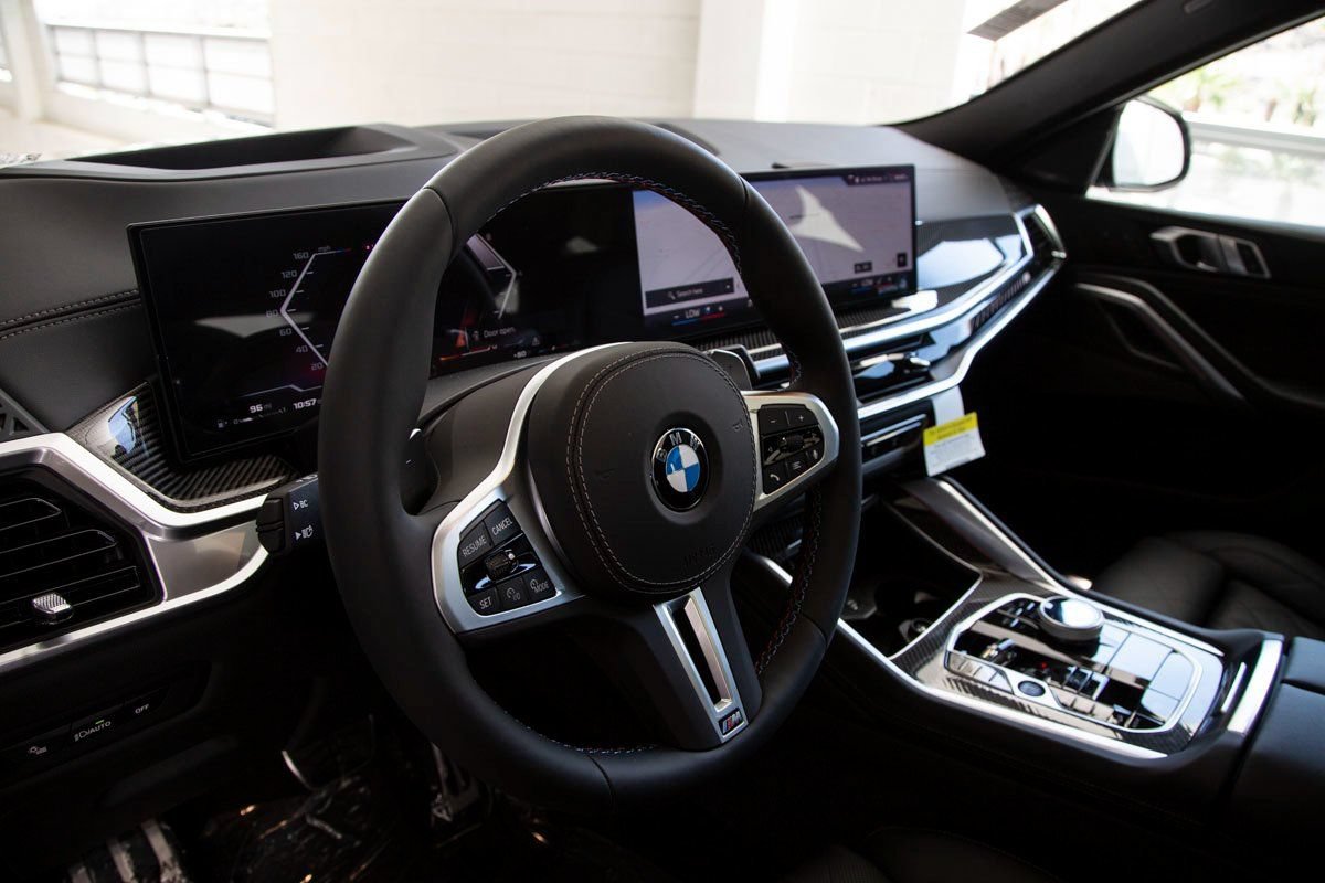 Certified 2026 BMW X6 M60i AWD/4WD image 15