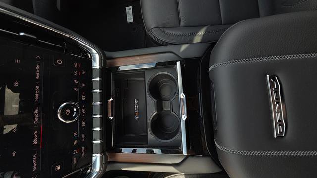 New 2026 GMC Yukon Denali w/ Sun & Power Step Package image 38