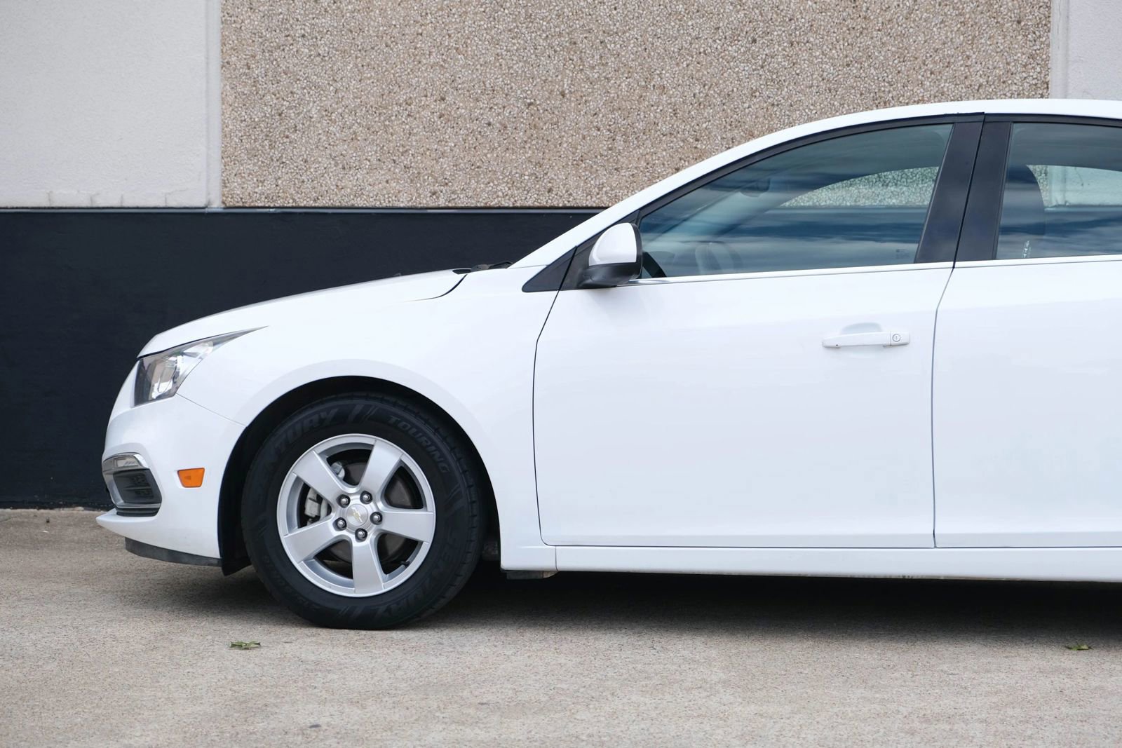 Used 2015 Chevrolet Cruze LT w/ Enhanced Safety Package FWD image 7