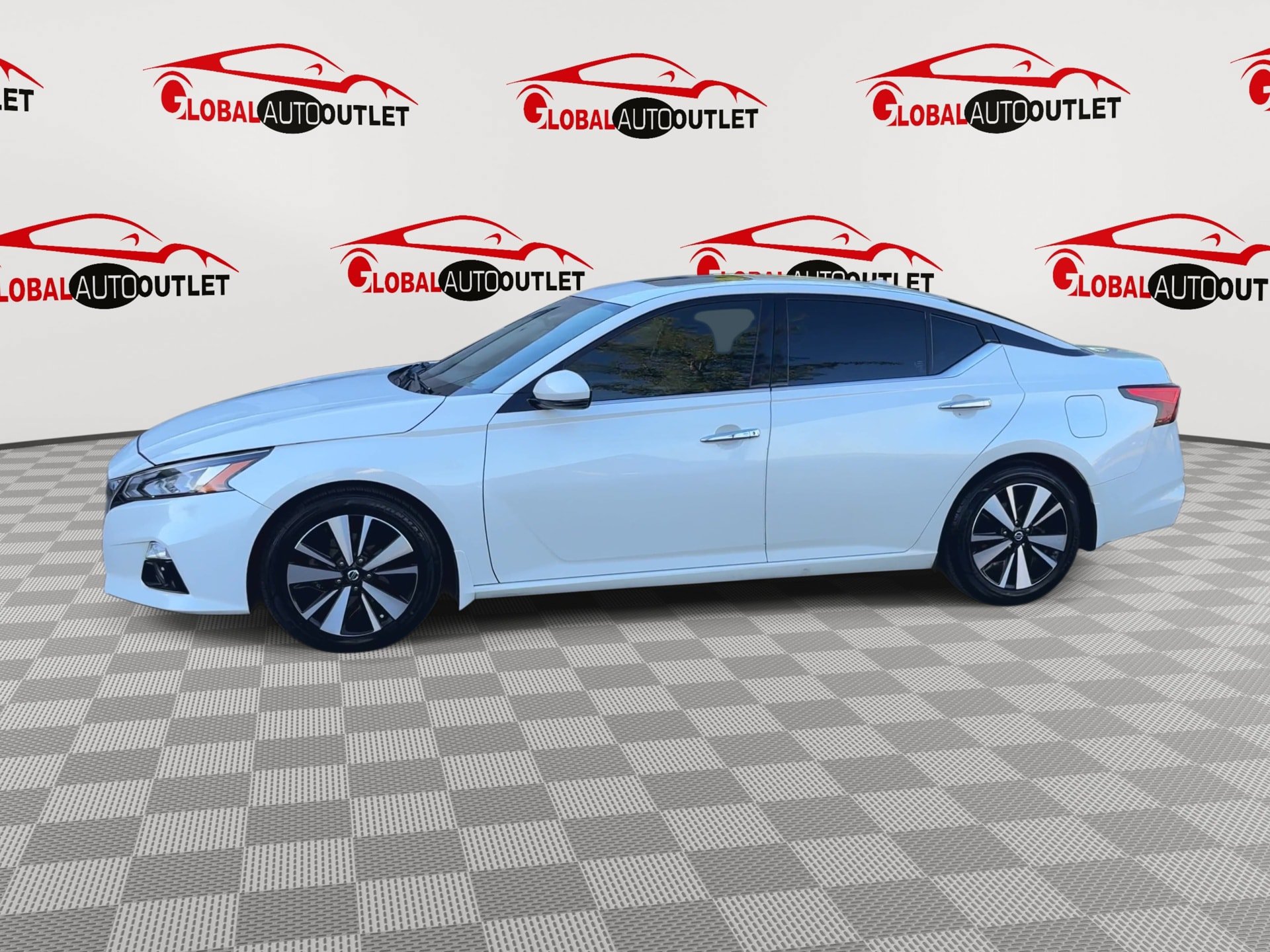 Used 2020 Nissan Altima 2.5 SL FWD image 5