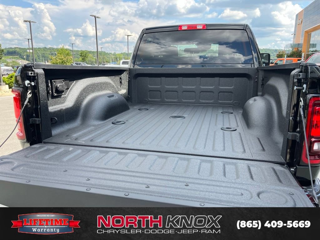 New 2026 RAM 2500 Warlock AWD/4WD image 17