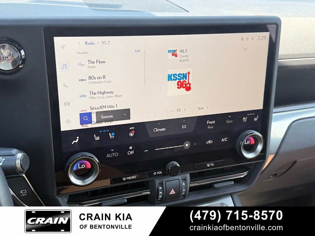 Used 2025 Lexus GX 550 w/ Accessory Package (2T) AWD/4WD image 13