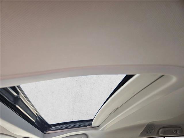 Used 2018 Toyota Sienna XLE FWD image 16