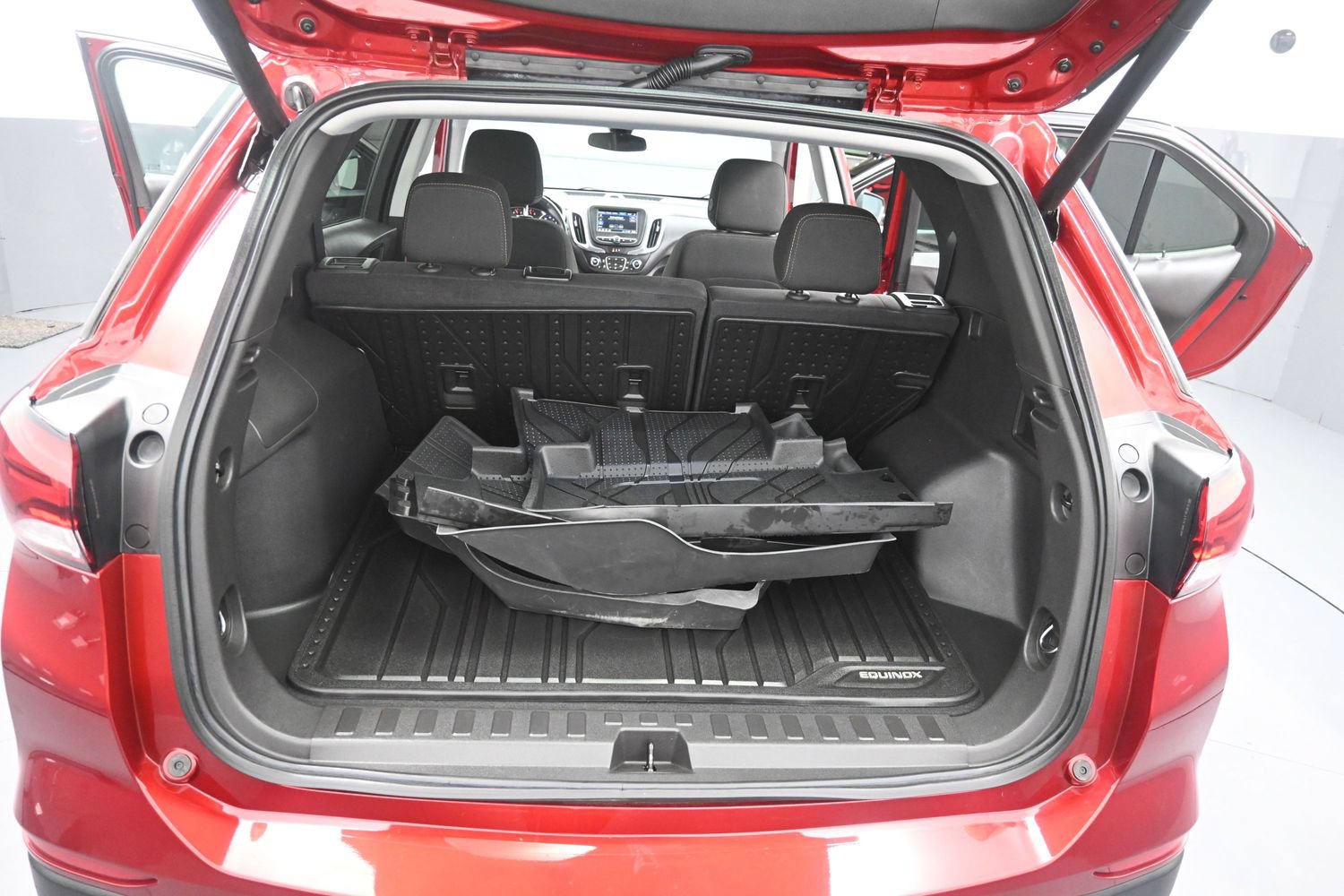 Used 2024 Chevrolet Equinox LT w/ LPO, Floor Liner Package AWD/4WD image 38