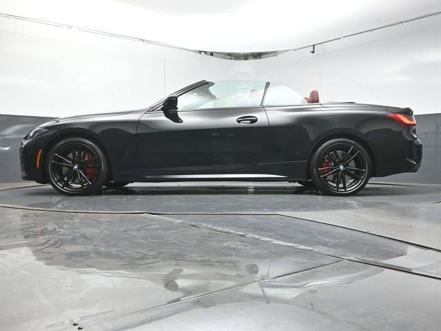 Used 2023 BMW 440i xDrive Convertible w/ Premium Package image 30