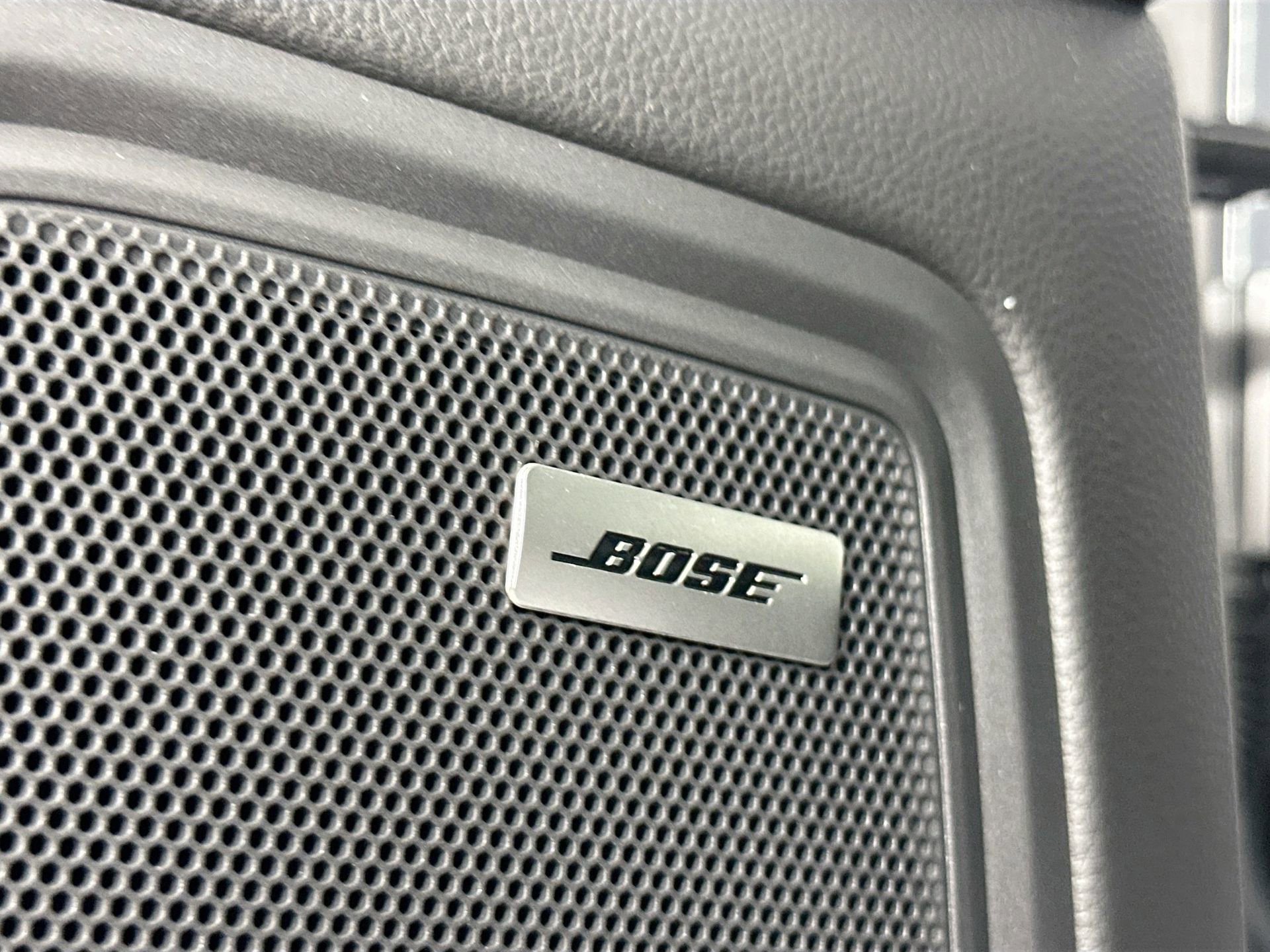 Certified 2026 Porsche Macan image 32