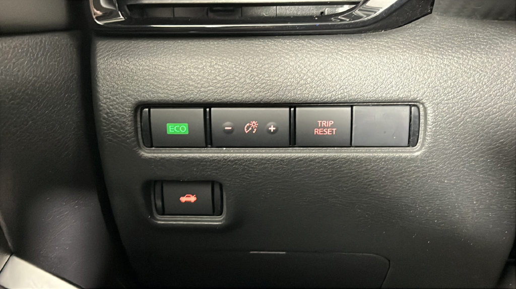 Used 2021 Nissan Sentra SR FWD image 29